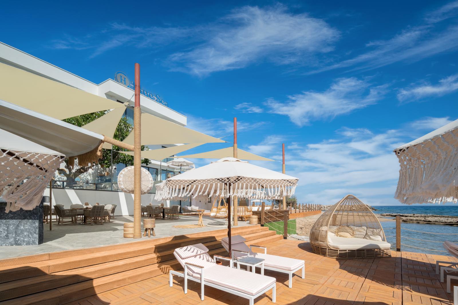 Blue Sea Hotel | İskele Bar